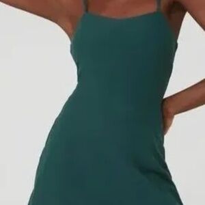 ALO Yoga Courtside Tennis Dress in Green